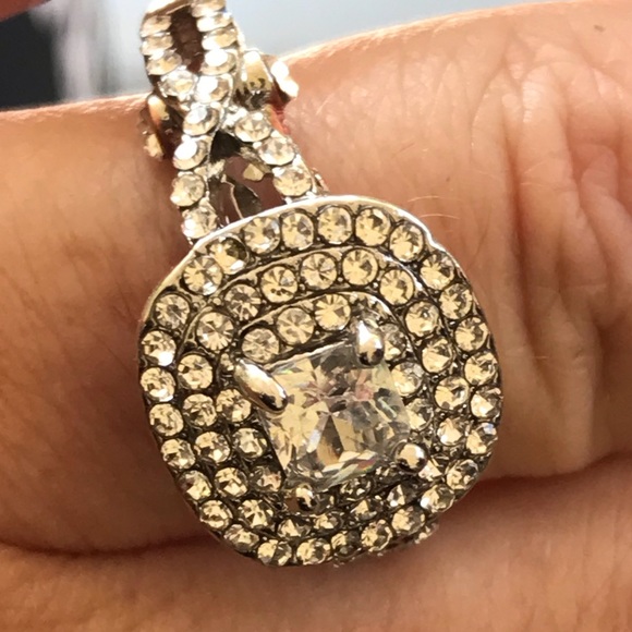 White gold filled Clear crystal wedding ring - Picture 9 of 10